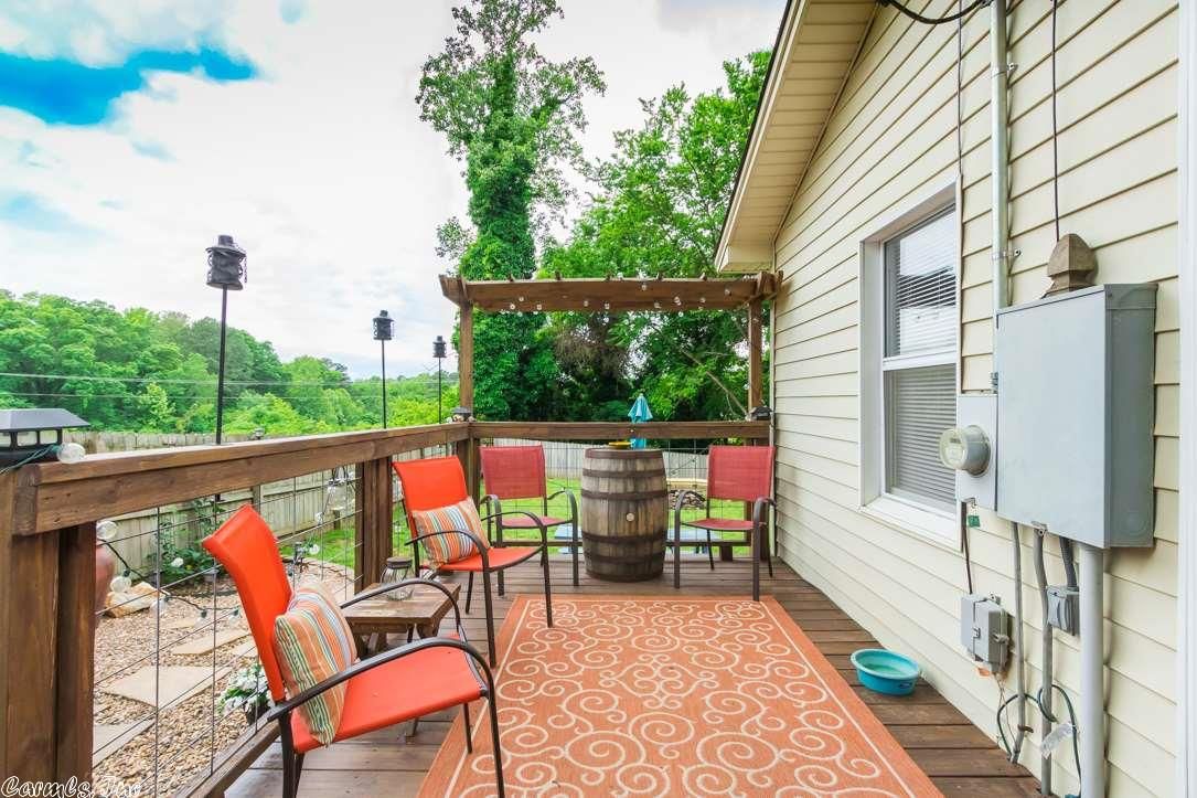 1006 Circle Dr, Benton, AR 72015